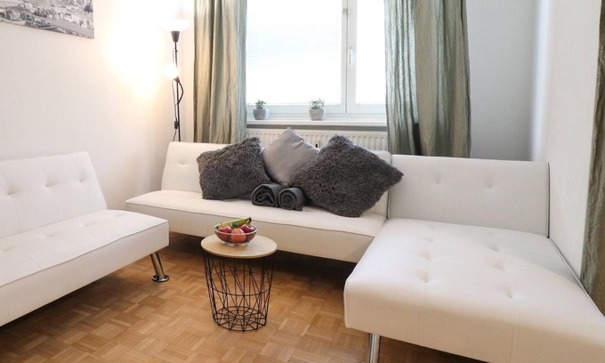 Floridsdorf Apartment | Enjoy a relaxing vacation in this separate vacation apartment.