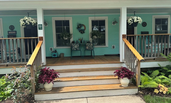 South End Apartment | Enjoy a vacay on the lake and bike path!