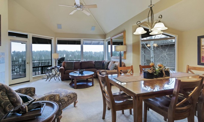 Century West Condo | Enjoy Deschutes River Views from Beautiful 3-Bedroom Mt. Bachelor Village Condo!