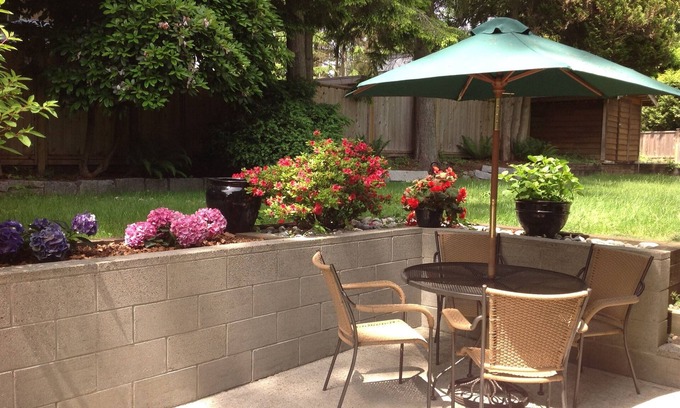 Blueridge House | Enjoy Nature in this Spacious & Clean suite in Beautiful Blueridge