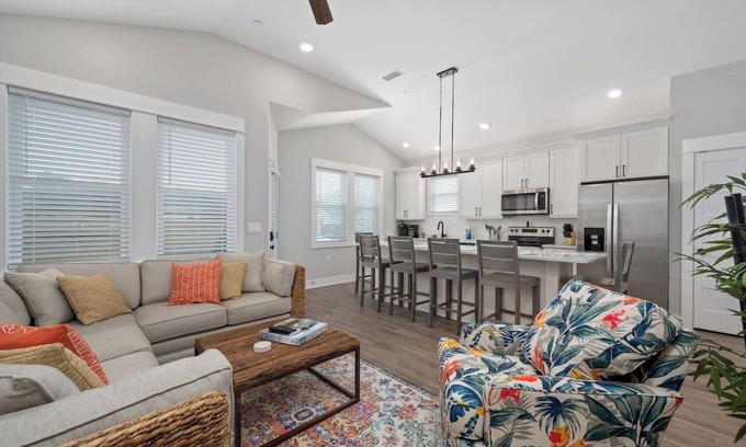 Corolla Village Condo | Enjoy Sea Life! Steps to the Beach!