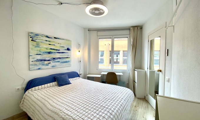Terrassa Apartment | Enjoy the Center. Swimming pool. Gastronomy. WIFI