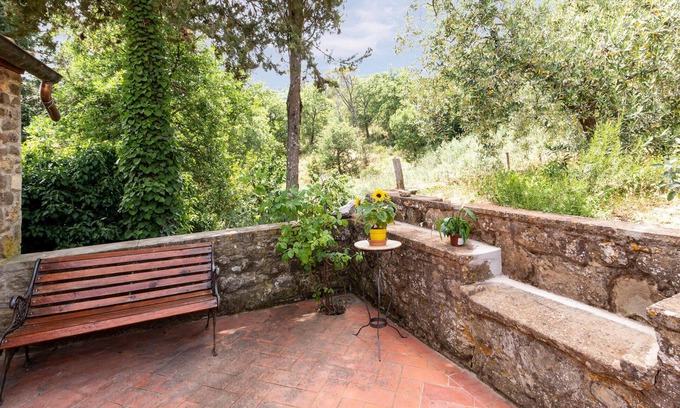 Montevarchi House | Enjoy tranquility and green countryside in the province of Arezzo.