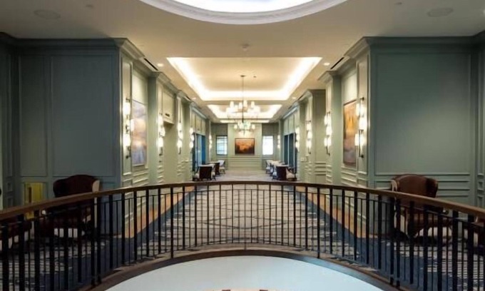 Fitzsimons Hotel | Enjoy Ultimate Comfort w/Kitchenettes, Room Service - Nearby Aurora Wonders!
