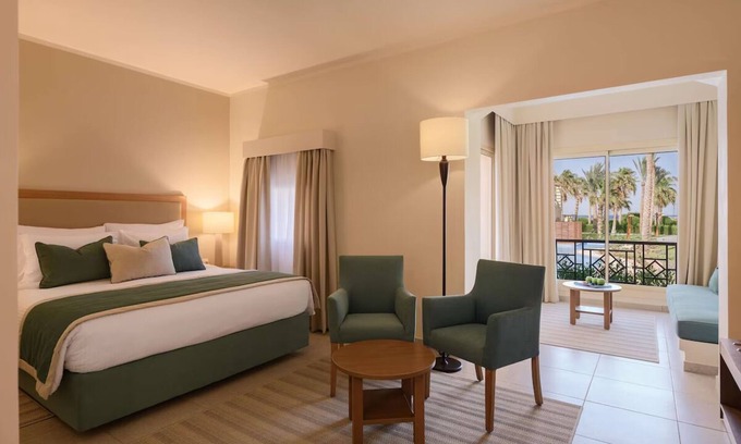 Sharm El Sheikh Resort | Entertainment, Spa Days & Beach Vibes All in One Place l All-Inclusive Getaway