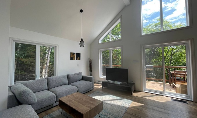 Entrelacs Ski Chalet | Entire chalet with Spa near lake
