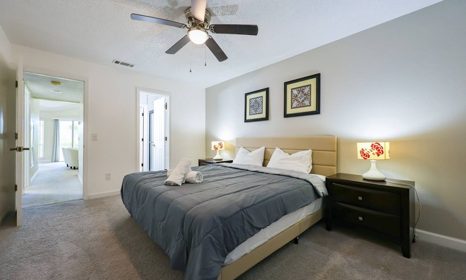Southwest Orlando Condo | Entire condo with 2BD in Orlando, remote work friendly, downtown area