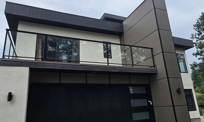 West Kelowna Estates House | Entire guest suite