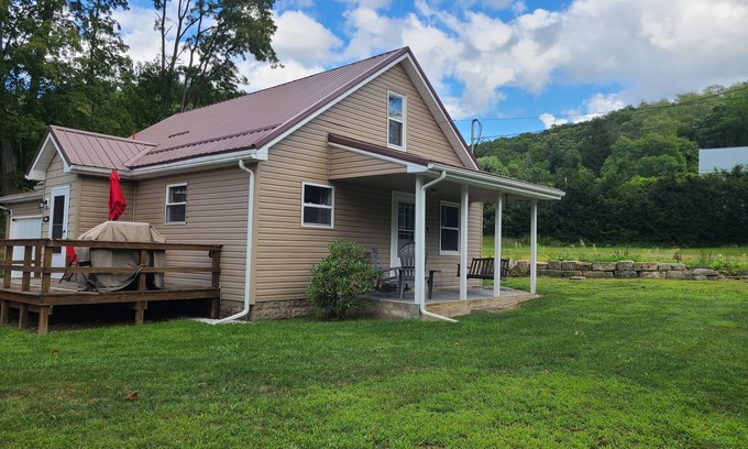 Tionesta House | Entire home in charming Tionesta