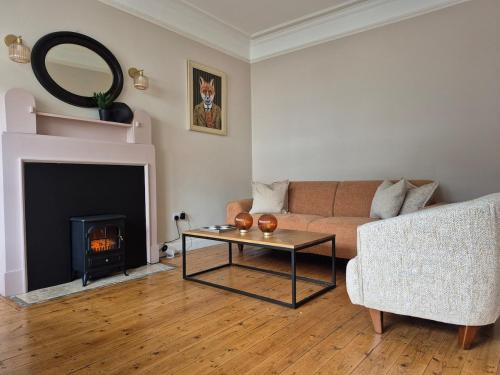 Cloughjordan Apartment | Entire home sleeps 8