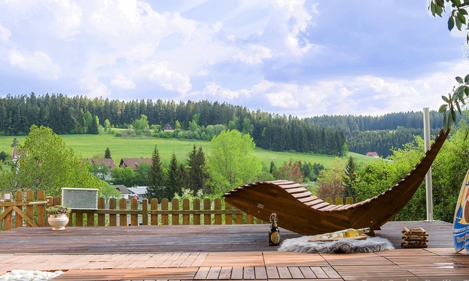 Unterkirnach House | Entire house in BlackForest with mountain view,private Gym,Sauna,Garden,Terraces
