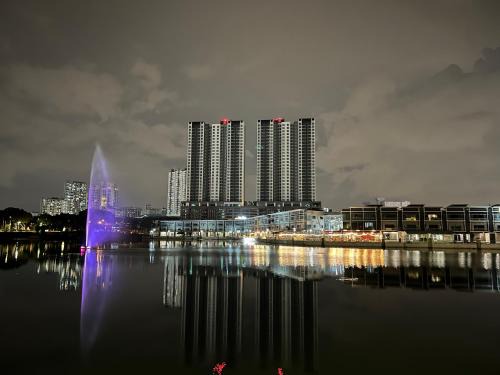 Petaling Jaya Apartment | Entire GolfView 3 BedRoom Condo in Petaling Jaya Near Paradigm Mall