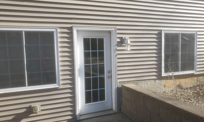 Columbus Apartment | Entire Private & Cozy Walkout Basement to enjoy Solar Eclipse