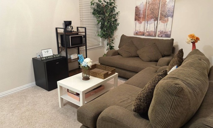 Original Town House | Entire Second Floor in Premium Location