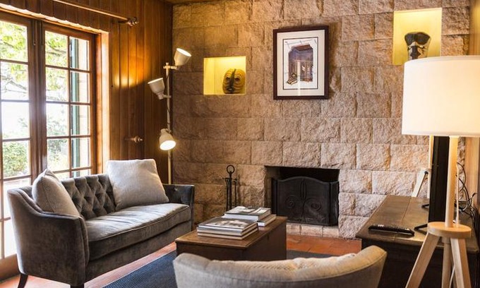 Malveira da Serra Villa | Entre Rochas Pool House by The Getaway Collection