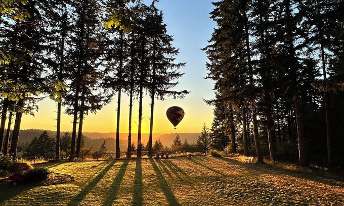 Auburn House | Enumclaw Plateau Panoramic Sunset View