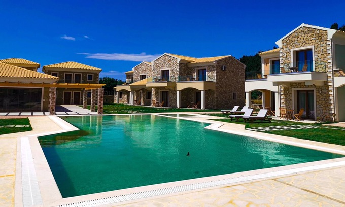 Erikousa Island Apartment | Erikousa Palace Double Suite 5