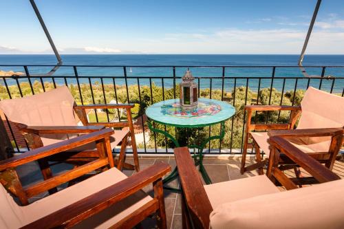 Koroni House | Eros Pittoresque Retreats - Perfect location, Panoramic Seaview