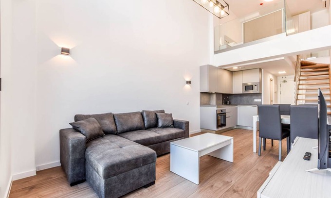 San Sebastian de los Reyes Apartment | LOFT BUSINES