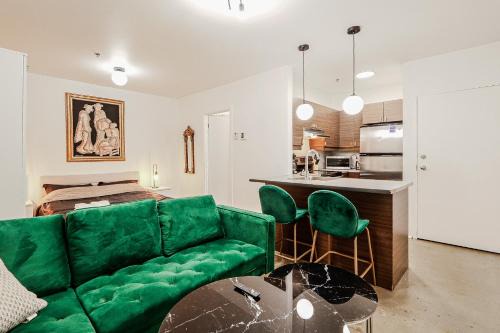 Cite Multimedia Apartment | Escapade Chic au Vieux-Port