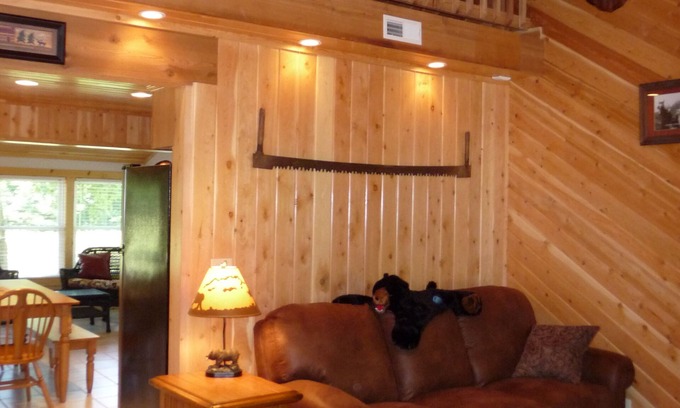 Latham Cabin | Escape from reality at Dry Creek Cabin!
