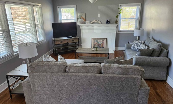 Fayetteville House | Escape to Fayetteville's charm, just a 3-min drive from Crown Center