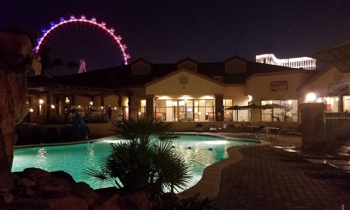 Las Vegas Condo | Escape to Luxury at Desert Club Resort - Your Ultimate Desert Oasis Awaits