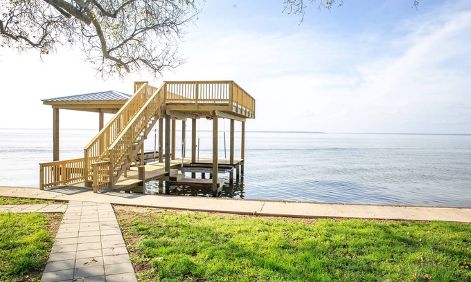 Oakhurst House | Escape to the Pointe - Superior Sunset views from spacious porch!