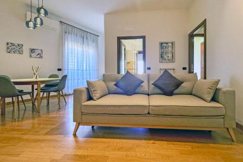 Universita Apartment | Escher's Penthouse on Nomentana