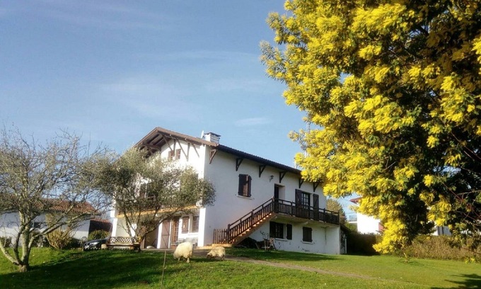 La Bastide-Clairence House | Etchole Cottage at Bastide Clairence
