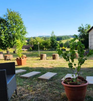 Bezdekov Hotel | European House Of Yoga Light