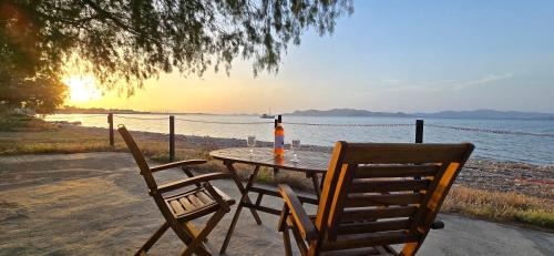 Psalidi House | Eva's Beachfront House