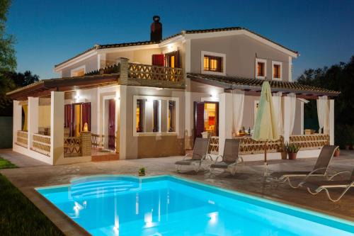 Kalamaki House | Evalexia Villa - Luxury Villa with Private Pool near Laganas Perfect for Groups by Villa Mana Gers