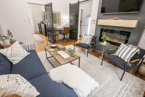 Downtown House | Evangeline B