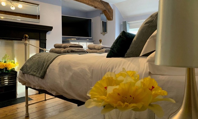 Lampeter Bed & Breakfast | Evangelisa