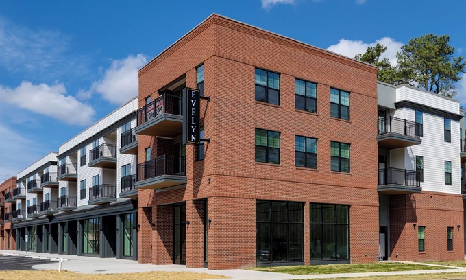 North Chesterfield Apartment | Evelyn 313 - Charming 1-bedroom apartment with spa-like shower in Richmond