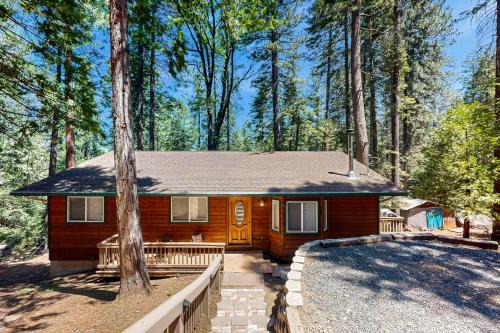 Arnold House | Evergreen Cottage