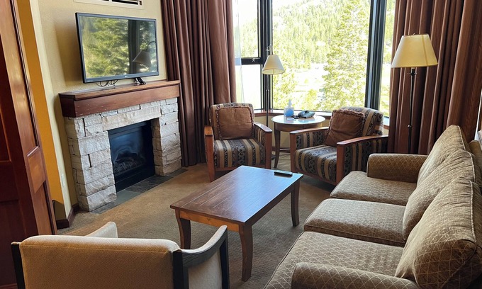 Olympic Valley Condo | Everline Resort & Spa: Deluxe Two-Bedroom Penthouse Ski In/Out, Golf, Spa, Pool