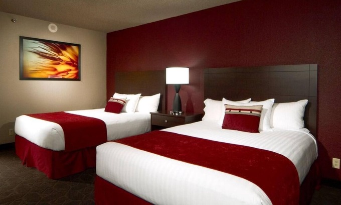 Laughlin House | Everything You Need For A Comfortable Stay! 4 Modish Units, Free Parking, Casino