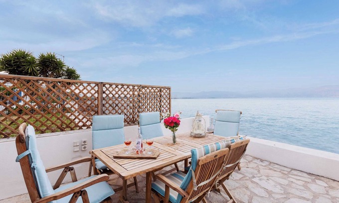 Petalidi Apartment | Evi's Seafront Hideaway - Petalidi Cozy Nest