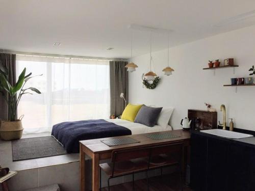 Gujwa House | Ewak Guesthouse