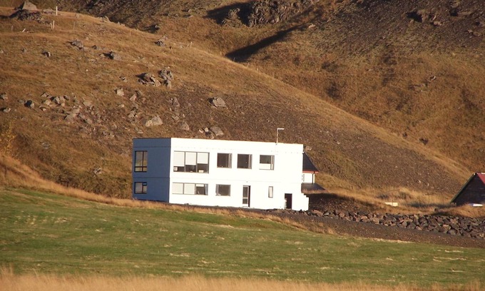 Borgarnes Apartment | Excellent Apartment On A Farm On The West Side Of Iceland