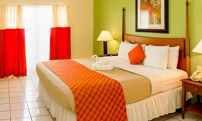 Rodney Bay Hotel | Excellent Choice! 3 Units w/Balconies, Outdoor Pool, Parking is Free!