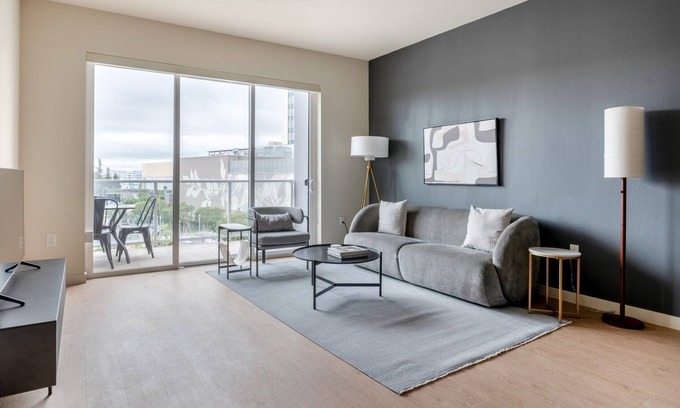 Piedmont Avenue Apartment | Exceptional Oakland 1BR w/Gym & Courtyard, nr Shopping, by Blueground