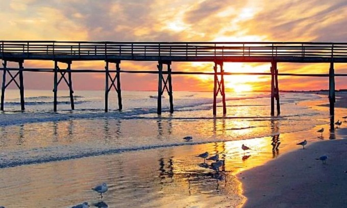 Sea Trail Condo | EXCEPTIONAL REVIEWS! PRISTINE CONDO. PRIVATE POOL, GREAT GOLF & BEACH CH3915