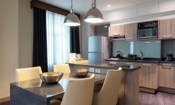 Hipodromo Apartment | Exclusive 1 Bedroom Suite With Daily Complimentary Breakfast