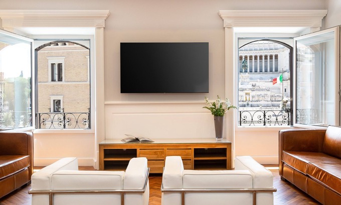 Rome City Centre Apartment | Exclusive apartment with a view of Piazza Venezia