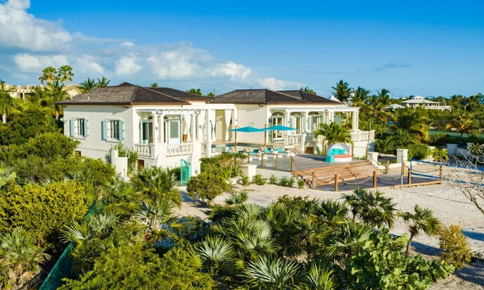 Ocean Point House | Exclusive Oceanfront Villa On Taylor Bay Beach!