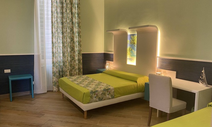 Giovinazzo Bed & Breakfast | Exclusive room "Tramontana room" - A stone's throw from the sea