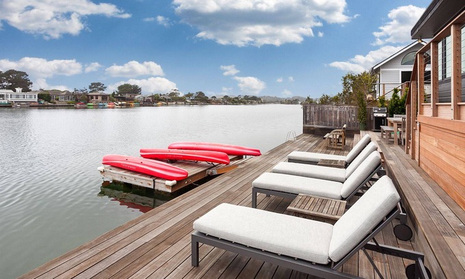 Stinson Beach House | Exclusive Seadrift | 4 Bedrooms 3 Baths Exquisite, Open Air, luxury Beach Living